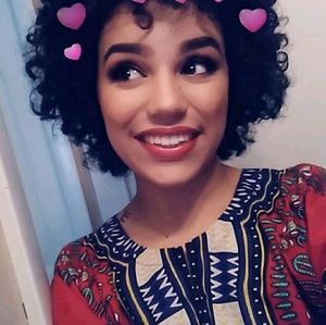 Meet your Posher, Briana